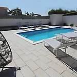 Anda