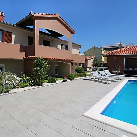 Anda Villa *